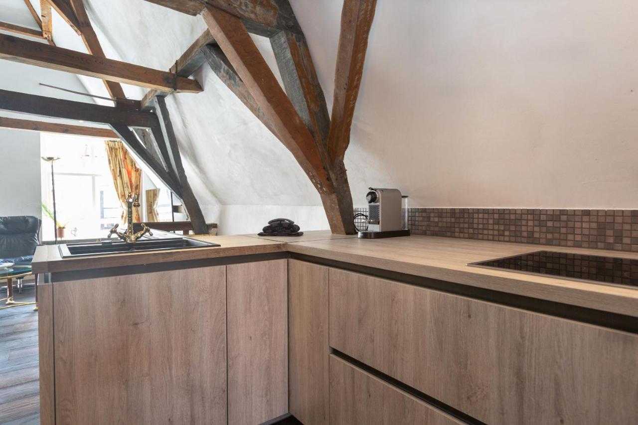 The Loft 300 - R Q C Apartman Hága Kültér fotó