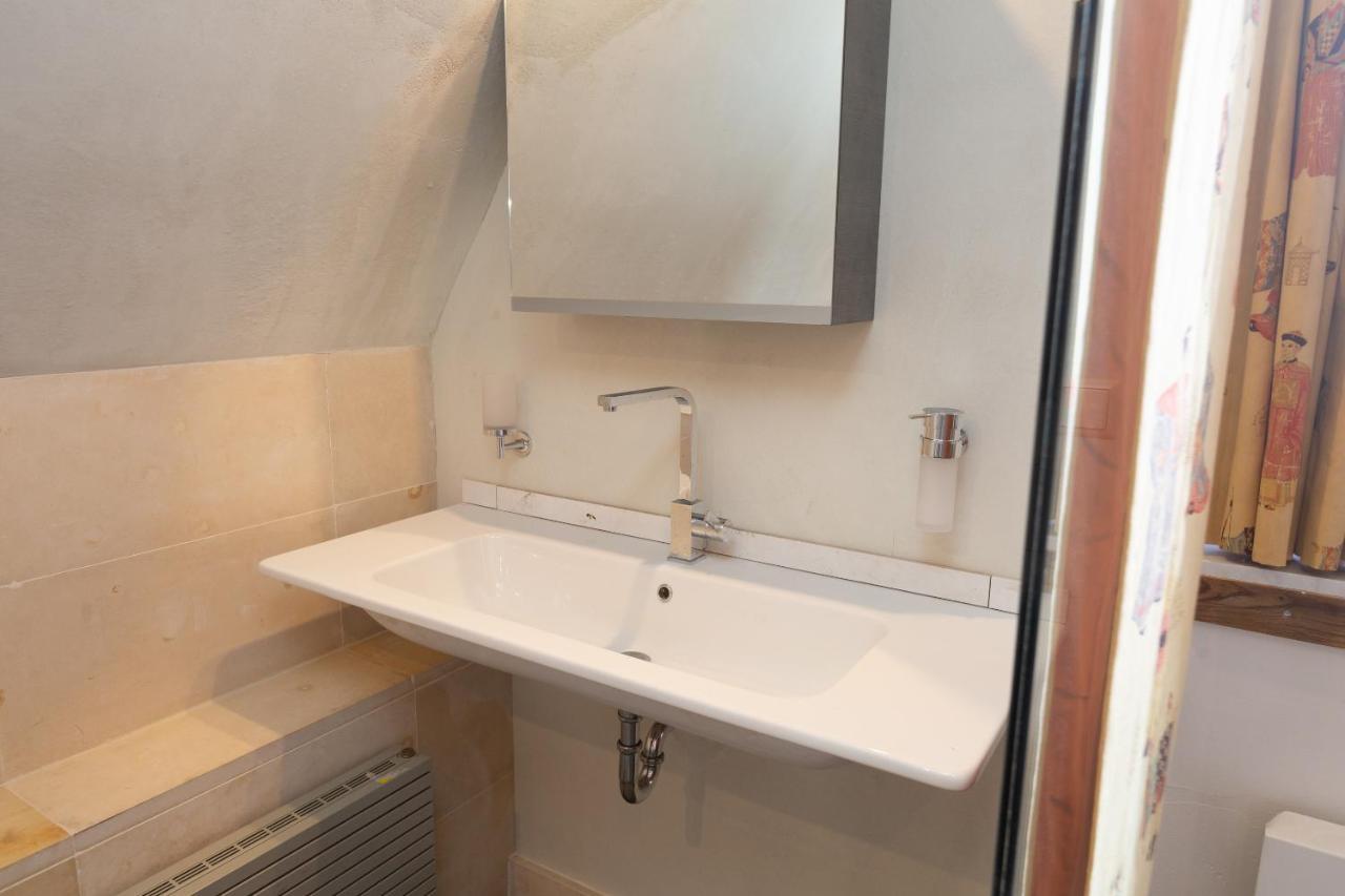 The Loft 300 - R Q C Apartman Hága Kültér fotó